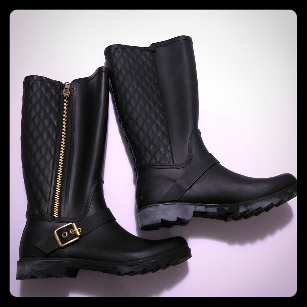 Steve Madden rain boots never worn